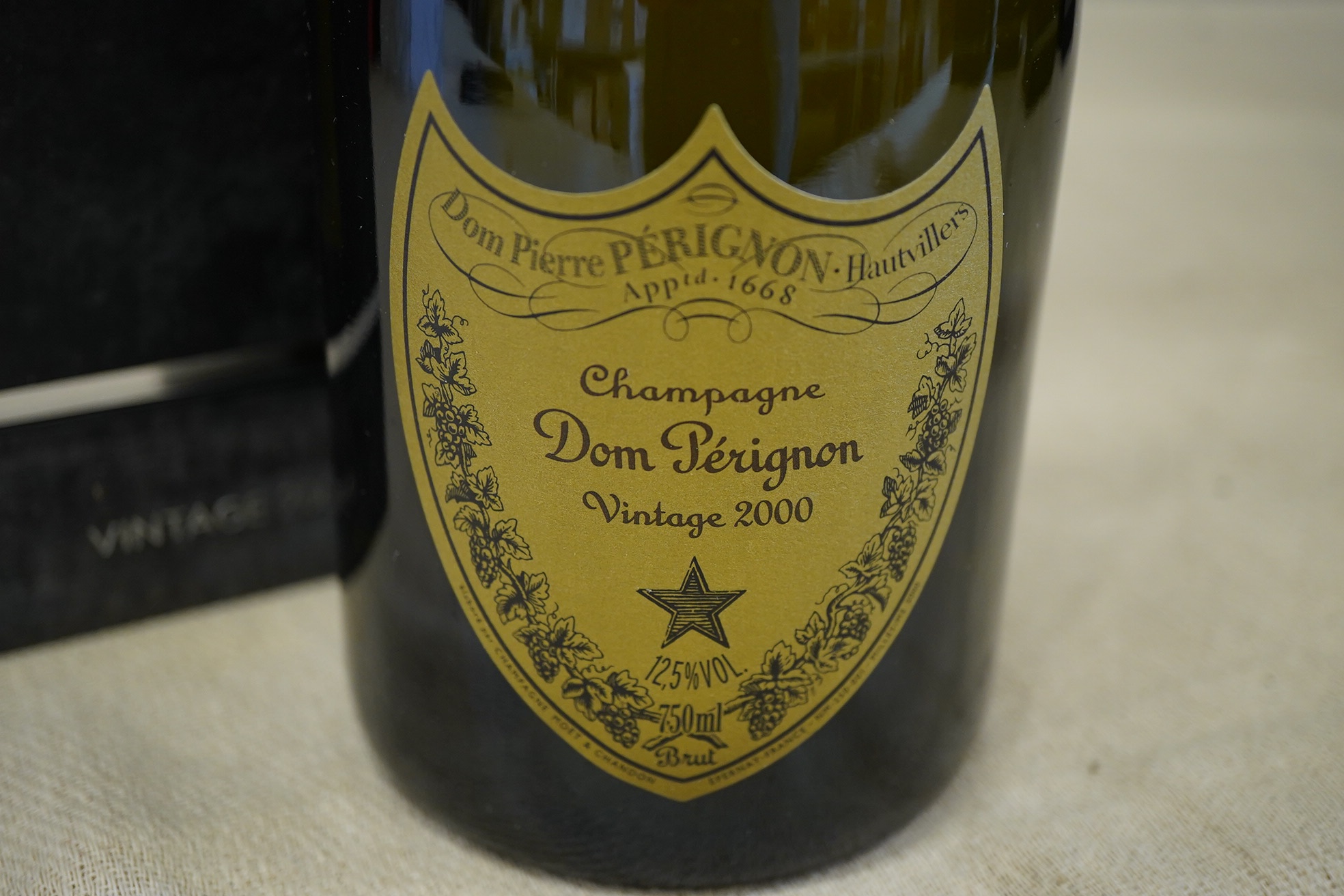 Champagne: Dom Perignon, 2000